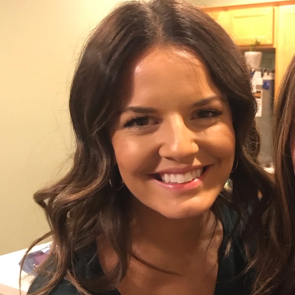 Meet your Posher, Megan - Picture 1 of 1